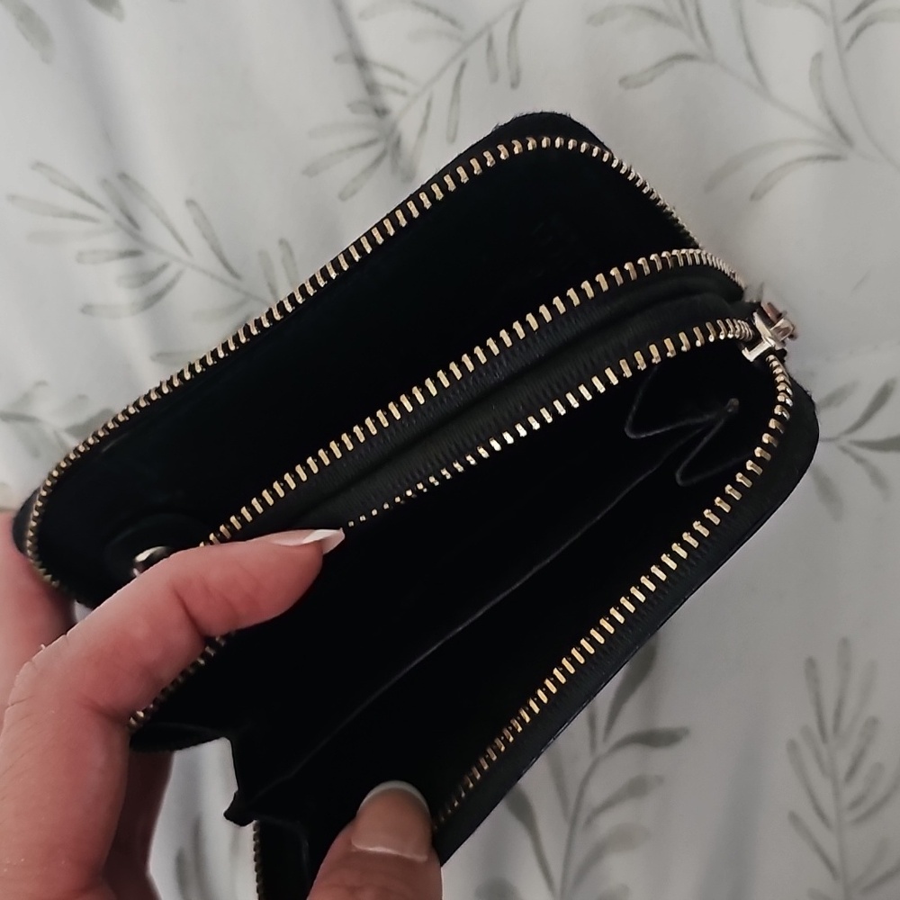 Gucci Wallet - Picture 3 of 4